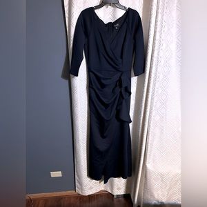 Elegant long navy dress!